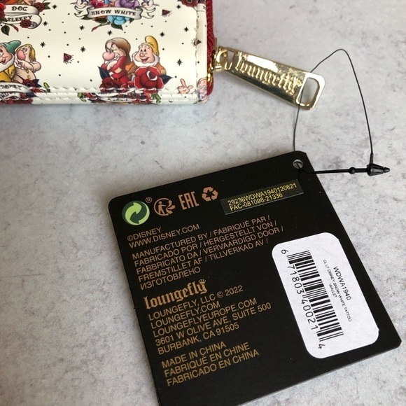 Loungefly Disney Snow White Tattoo Zip Around Wallet NWT - Picture 11 of 14